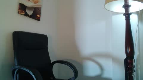 VIOLET  online show from 02/25/26, 12:04