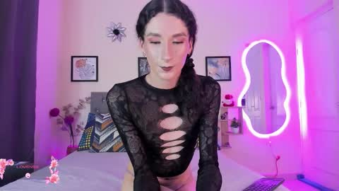 Snapshot of viioleta_cam chatting on 02/02/26, 03:49 Violet online show from 02/02/26, 03:49