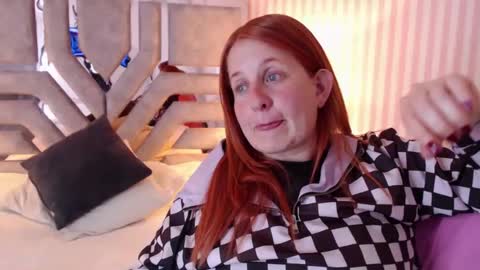 Snapshot of viioletamora chatting on 01/03/25, 10:40 Violeta online show from 01/03/25, 10:40