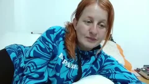 Snapshot of viioletamora chatting on 01/09/25, 04:30 Violeta online show from 01/09/25, 04:30