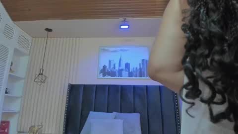 Viiolett online show from 02/27/25, 08:09