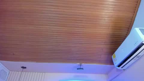 Viiolett online show from 09/14/25, 07:24