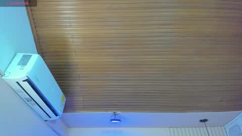 Viiolett online show from 09/27/25, 08:14