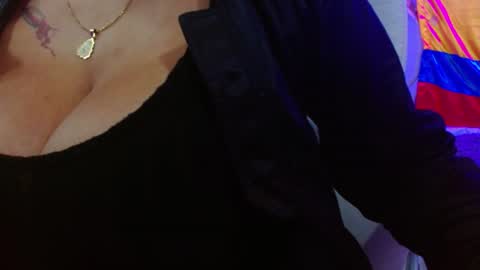Snapshot of viiolleta chatting on 06/30/26, 12:39 viioleta online show from 06/30/26, 12:39