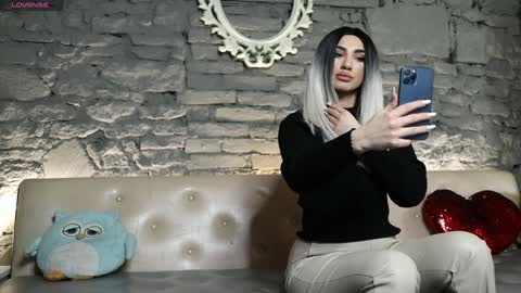 Snapshot of vijshstara chatting on 01/17/25, 10:44 VIJ online show from 01/17/25, 10:44