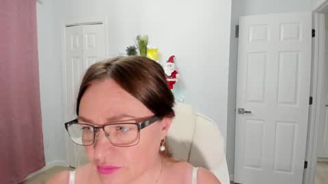 Ukrainian-woman online show from 12/02/24, 08:11