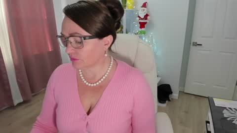 Ukrainian-woman online show from 12/03/24, 03:33