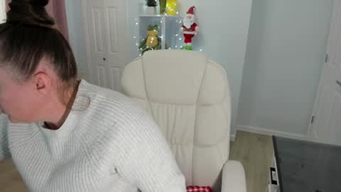 Ukrainian-woman online show from 12/08/24, 06:28