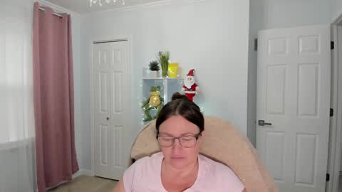 Ukrainian-woman online show from 12/10/24, 03:55