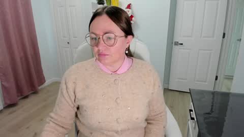 Ukrainian-woman online show from 12/17/24, 04:11