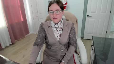 Ukrainian-woman online show from 12/23/24, 02:28