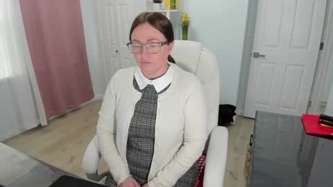 Ukrainian-woman online show from 02/05/25, 04:03