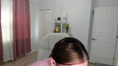 Ukrainian-woman online show from 03/08/25, 04:50