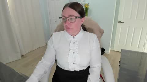 Ukrainian-woman online show from 03/10/25, 09:29