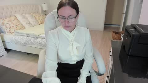 Ukrainian-woman online show from 09/09/25, 02:38