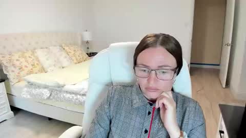 Ukrainian-woman online show from 09/13/25, 03:12