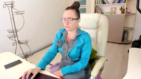 Ukrainian-woman online show from 11/13/25, 08:02