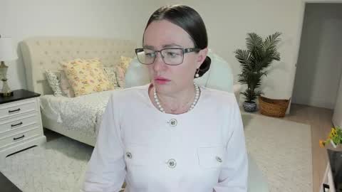 Snapshot of vika7333 chatting on 03/25/26, 11:38 Ukrainian-woman online show from 03/25/26, 11:38