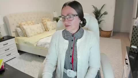 Snapshot of vika7333 chatting on 04/29/26, 11:14 Ukrainian-woman online show from 04/29/26, 11:14