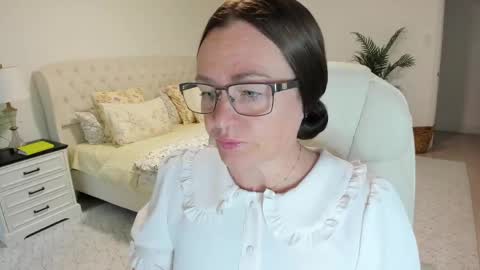 Snapshot of vika7333 chatting on 05/04/26, 11:28 Ukrainian-woman online show from 05/04/26, 11:28