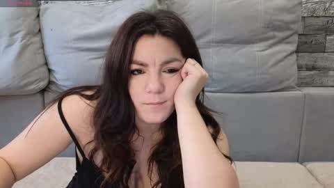 Snapshot of vika_loves_you chatting on 10/06/25, 02:20 follow my fansly  online show from 10/06/25, 02:20