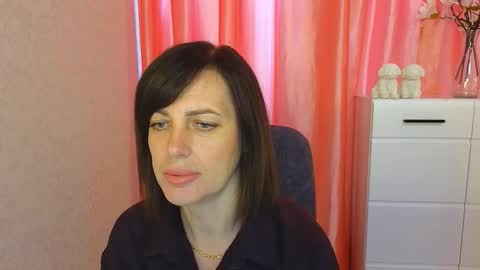 Vika online show from 11/13/25, 10:14