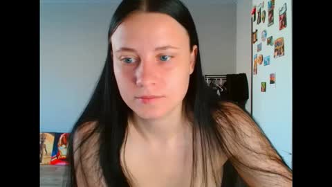 Snapshot of viki_kelt chatting on 09/30/25, 01:43 Viki Kelt online show from 09/30/25, 01:43