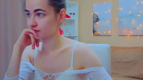 vikiberry online show from 03/19/26, 05:00