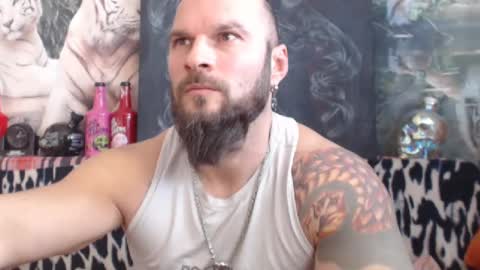 Snapshot of viking_me chatting on 01/05/25, 10:32 viking online show from 01/05/25, 10:32