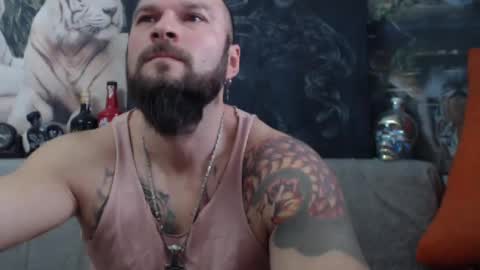Snapshot of viking_me chatting on 01/12/25, 07:00 viking online show from 01/12/25, 07:00