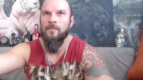 Snapshot of viking_me chatting on 01/20/25, 10:07 viking online show from 01/20/25, 10:07