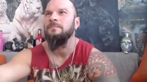 Snapshot of viking_me chatting on 02/09/25, 11:47 viking online show from 02/09/25, 11:47