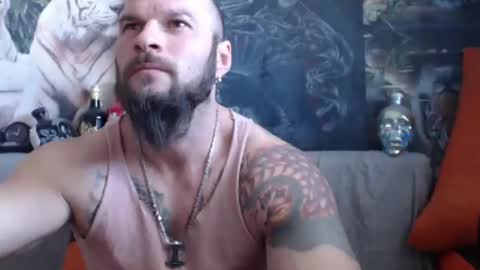 Snapshot of viking_me chatting on 02/24/25, 07:22 viking online show from 02/24/25, 07:22