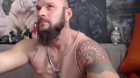 Snapshot of viking_me chatting on 02/26/25, 11:20 viking online show from 02/26/25, 11:20