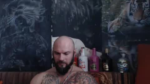 Snapshot of viking_me chatting on 09/30/25, 06:40 viking online show from 09/30/25, 06:40