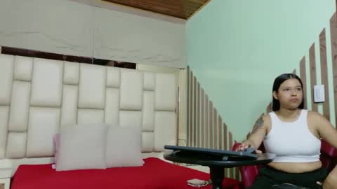 vikiTomson online show from 03/03/26, 12:44