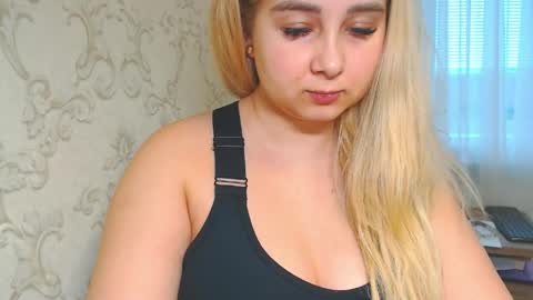 Snapshot of vikiwaitingforyou chatting on 04/30/26, 09:48 Vitoria online show from 04/30/26, 09:48