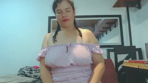 VIKKKTORIAAA online show from 10/27/25, 05:22