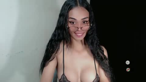 vikkylustfull online show from 01/28/25, 11:50