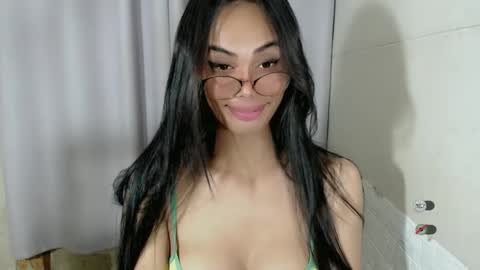 vikkylustfull online show from 03/01/25, 08:10