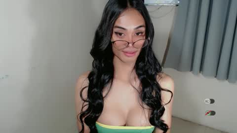vikkylustfull online show from 03/08/25, 04:45