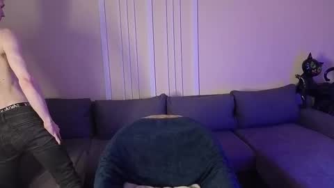 Snapshot of viksons chatting on 01/11/26, 05:18 Max online show from 01/11/26, 05:18