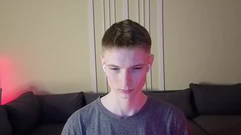 Snapshot of viksons chatting on 02/08/26, 02:09 Max online show from 02/08/26, 02:09