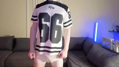 Snapshot of viksons chatting on 02/27/26, 03:01 Max online show from 02/27/26, 03:01