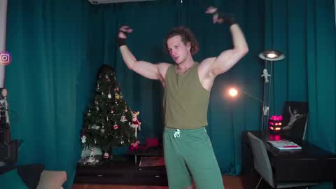 Snapshot of viktor_secret chatting on 02/11/25, 01:51 fansly VITEKsecret online show from 02/11/25, 01:51