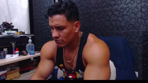 Viktor Herrera online show from 01/04/25, 06:30