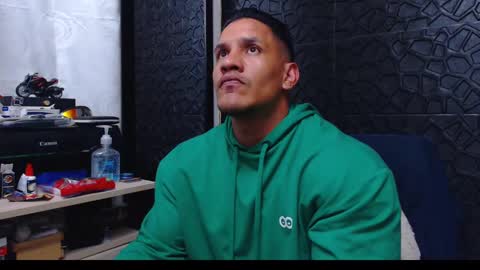 Viktor Herrera online show from 01/10/25, 12:06