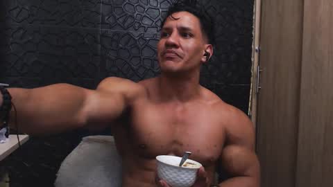 Viktor Herrera online show from 11/20/25, 02:45