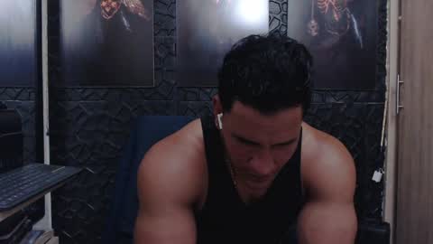 Viktor Herrera online show from 04/07/26, 05:08