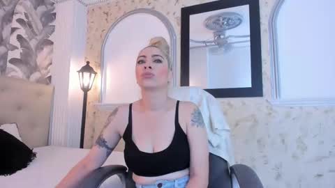 Viktoria online show from 01/07/25, 03:44